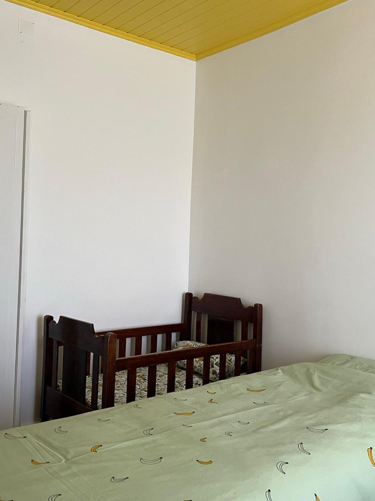 Casa Bizarra Vila Castanheira de Pera Quarto foto